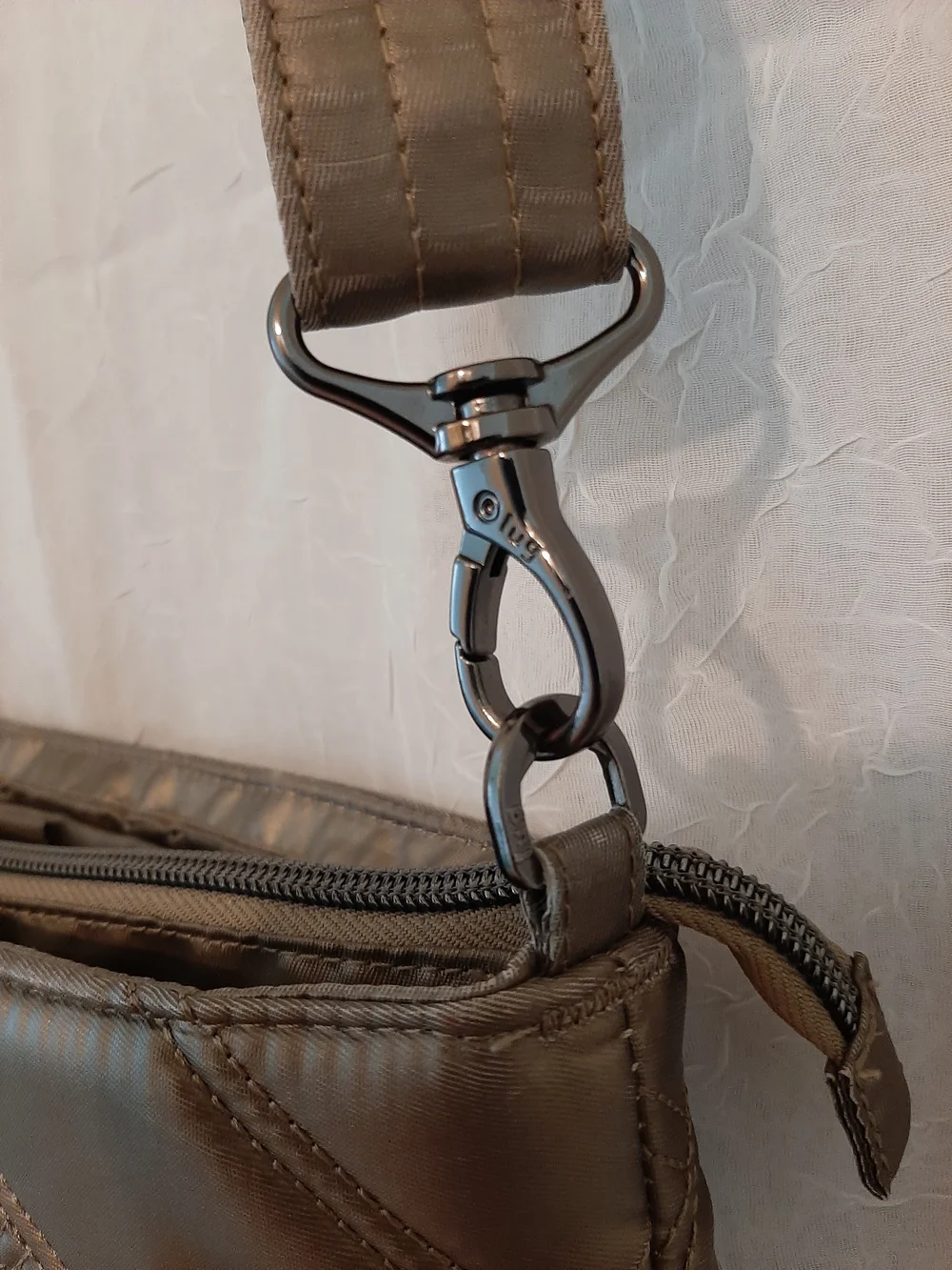 lug Dazzle Metallic Olive Green Shoulder Crossbody Zipper+ Pockets Purse Bag. - Picture 13 of 14